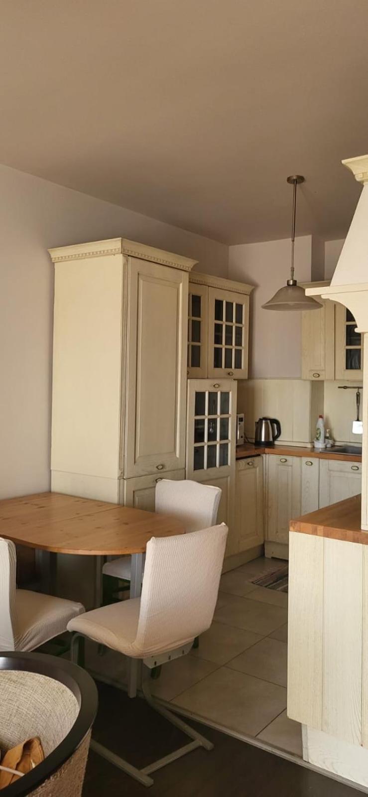 Cozynest Apartments Тирана Екстериор снимка
